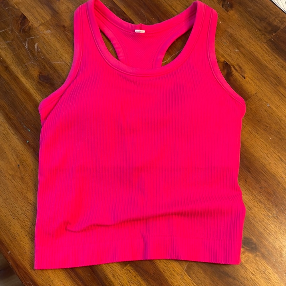 size 2 lulu tank top